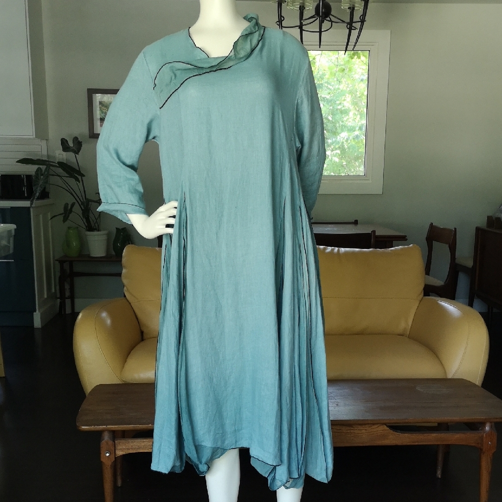 Cynthia Ashby linen dress